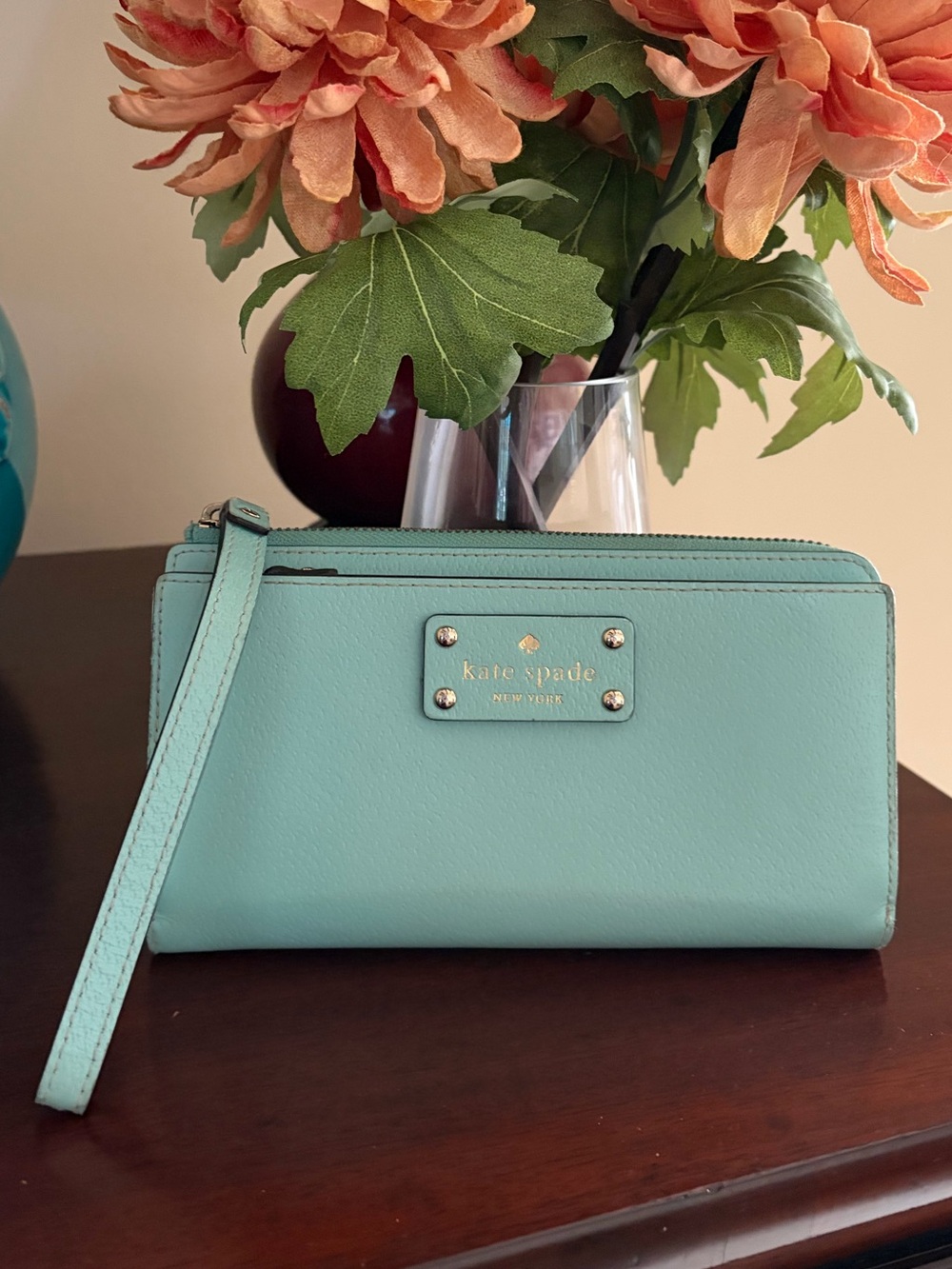Kate Spade New York Wellesley Layton Leather  Wristlet Wallet in Tiffany blue